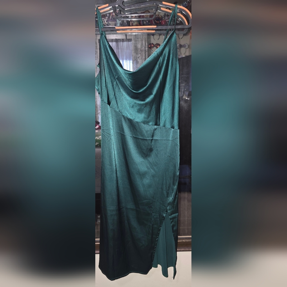 Elegant Deep Green Dress